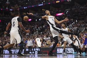 今年季后赛马刺22岁及以下球员一共贡献1325分 创NBA历史纪录